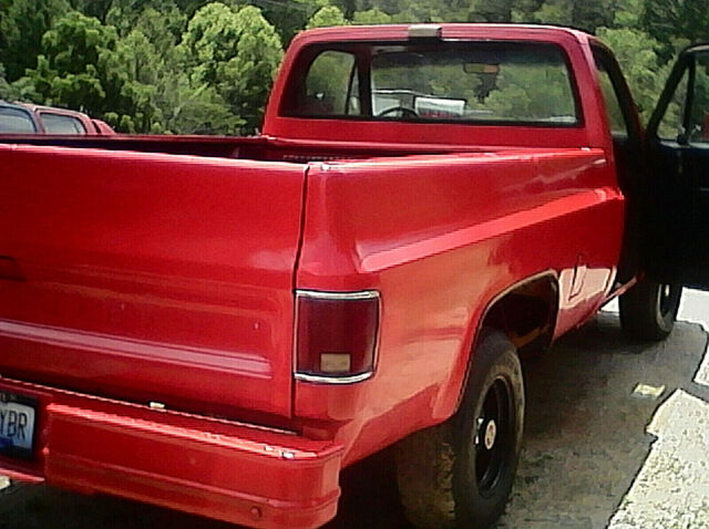 1986 Red Chevrolet C/K Pickup 1500 Standard Cab Pickup