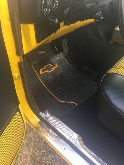 1986 Yellow Chevrolet C-10 Standard Cab Pickup