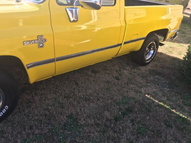 1986 Yellow Chevrolet C-10 Standard Cab Pickup