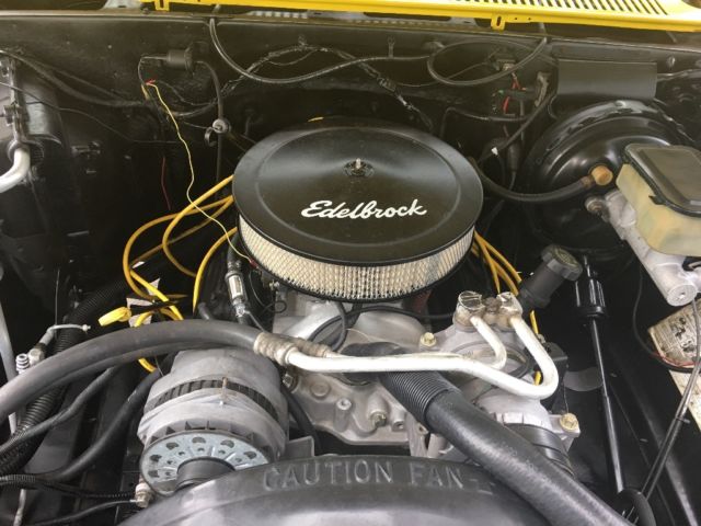 1986 Yellow Chevrolet C-10 Standard Cab Pickup