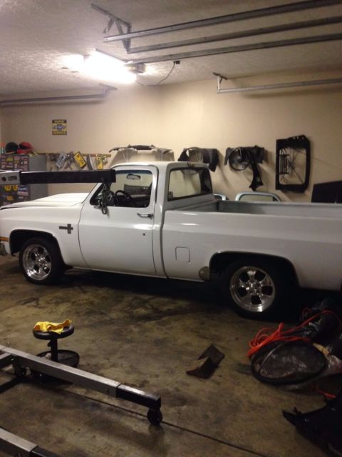 1986 White Chevrolet C-10