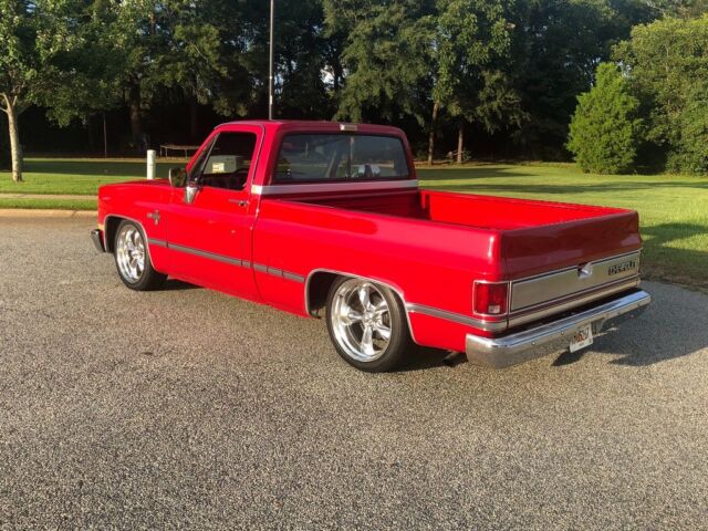 1986 Red Chevrolet C-10 Squarebody