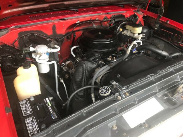 1986 Red Chevrolet C-10 Squarebody