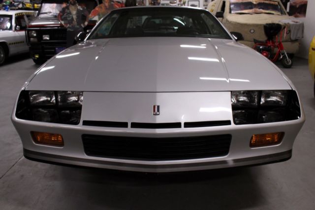 1986 Silver Chevrolet Camaro Coupe