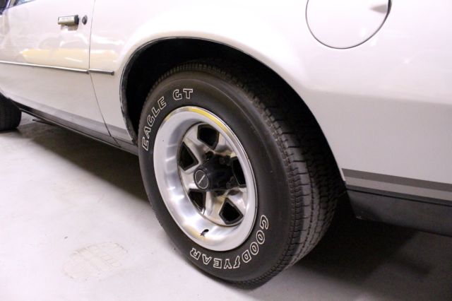 1986 Silver Chevrolet Camaro Coupe