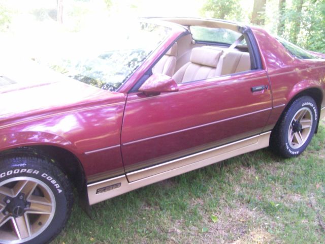 1986 Red Chevrolet Camaro Coupe