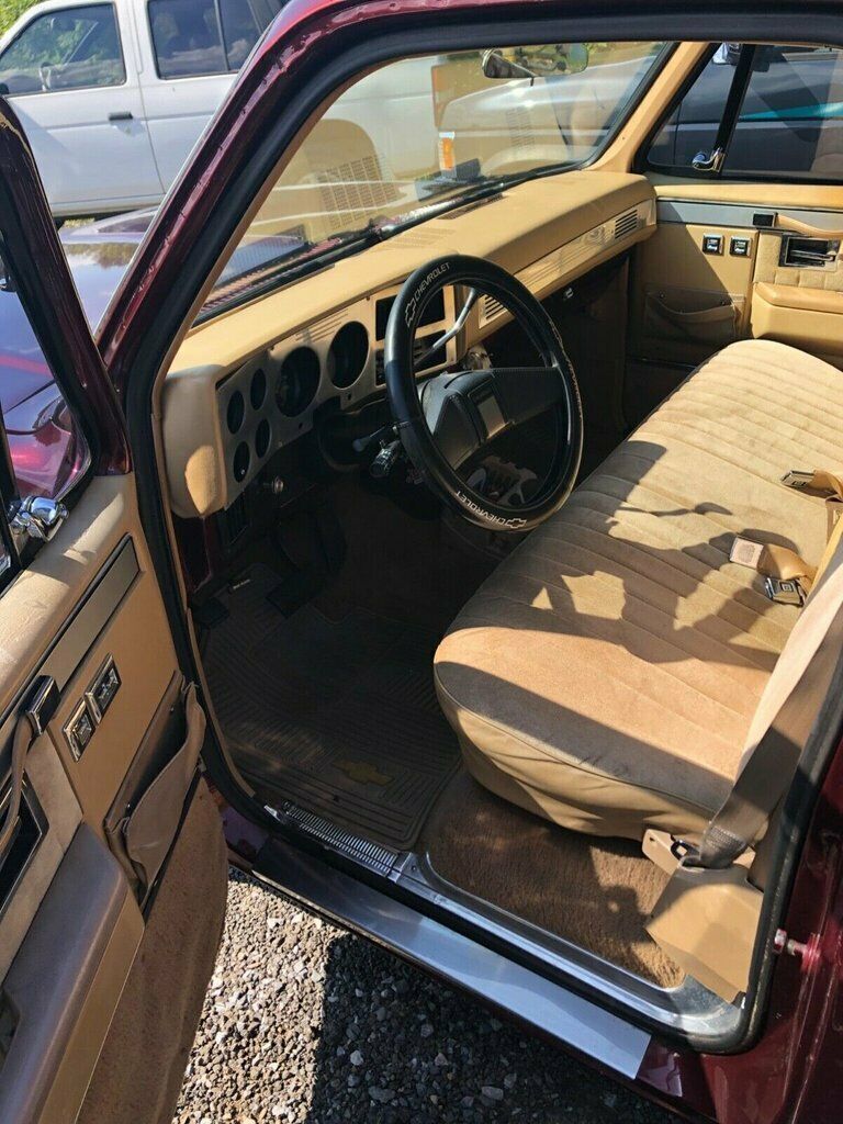 1986 Burgundy Chevrolet C-10 Pickup (Truck)