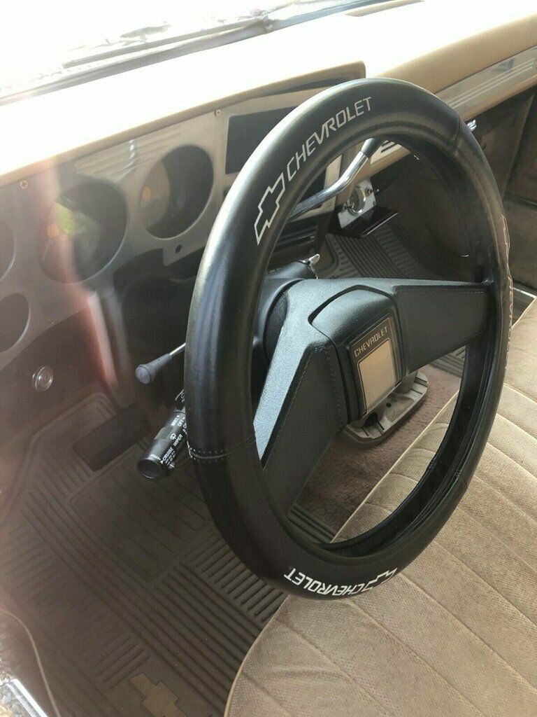 1986 Burgundy Chevrolet C-10 Pickup (Truck)