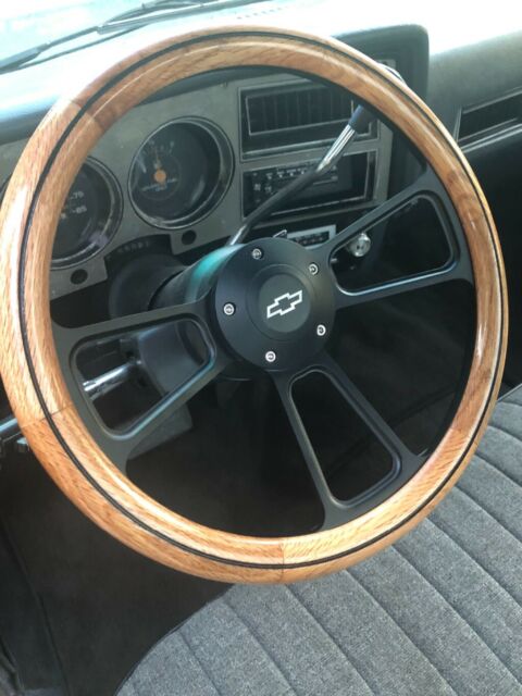 1986 Gray Chevrolet C-10 Standard Cab Pickup