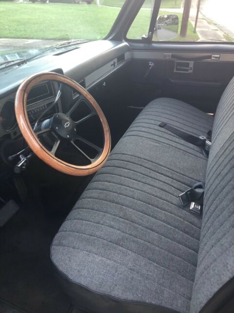 1986 Gray Chevrolet C-10 Standard Cab Pickup