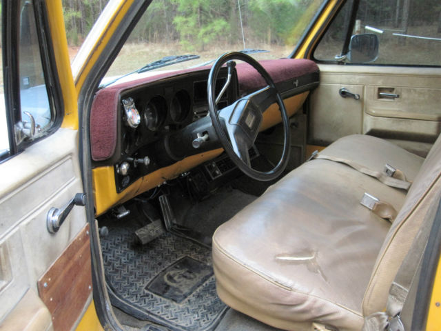 1986 White Chevrolet C/K Pickup 2500 Truck