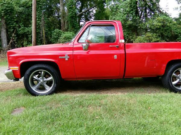 1986 Chevrolet C-10 Standard Cab Pickup