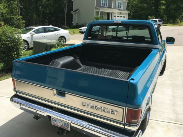 1986 Blue Chevrolet C-10 Short Bed