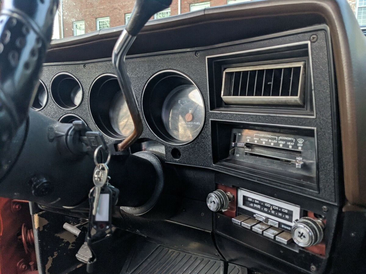 1986 Orange Chevrolet C10 Pickup