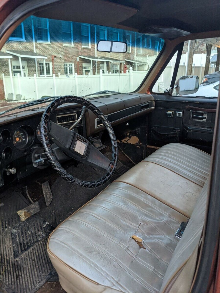 1986 Orange Chevrolet C10 Pickup