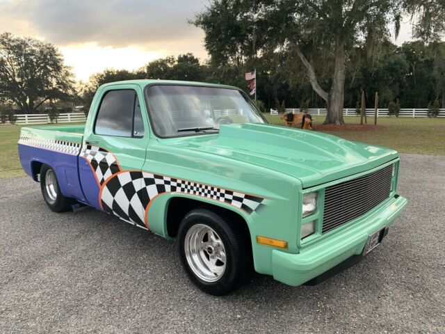 1986 Custom Chevrolet C-10 Standard Cab Pickup
