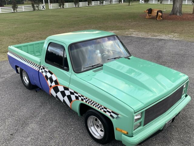 1986 Custom Chevrolet C-10 Standard Cab Pickup