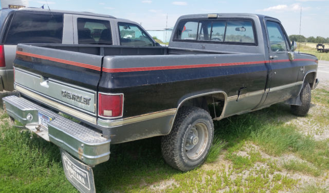 1986 Black Chevrolet Silverado 1500 Standard Cab Pickup