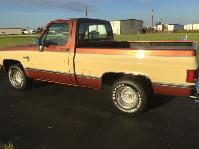 1986 Two Tone Brown/Tan Chevrolet C-10 Standard Cab Pickup