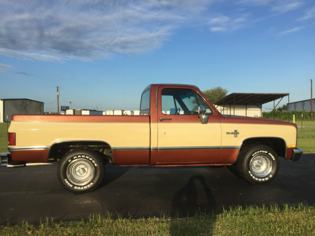 1986 Two Tone Brown/Tan Chevrolet C-10 Standard Cab Pickup