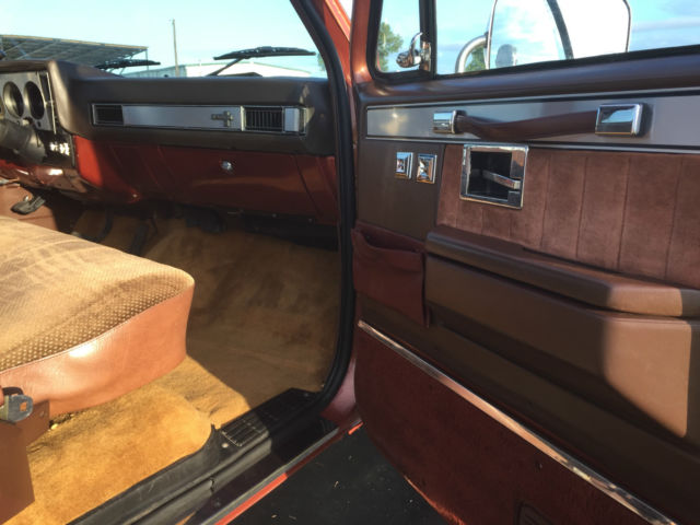 1986 Two Tone Brown/Tan Chevrolet C-10 Standard Cab Pickup