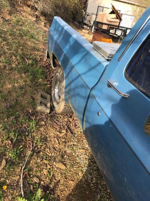 1986 Blue Chevrolet C-10 Standard Cab Pickup