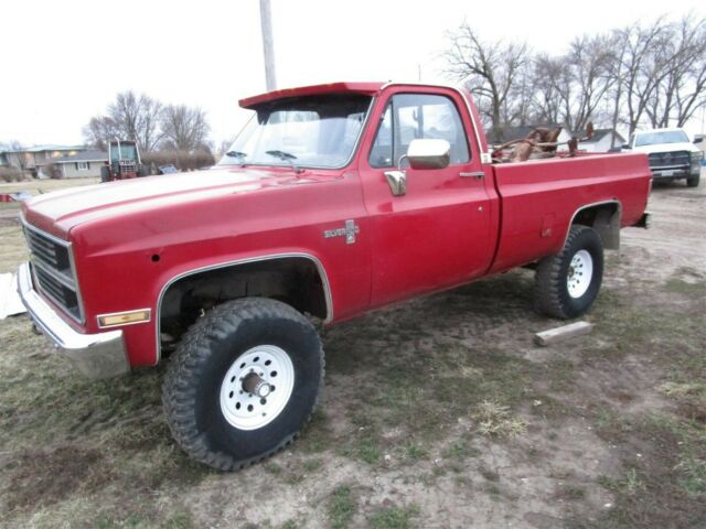 1986 Red Chevrolet C-10