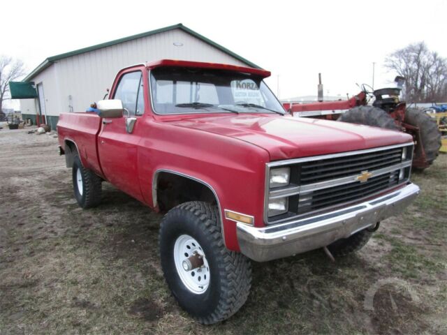 1986 Red Chevrolet C-10