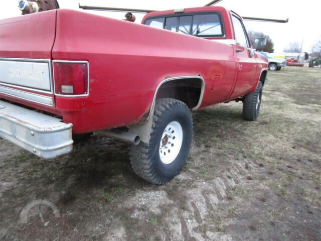 1986 Red Chevrolet C-10