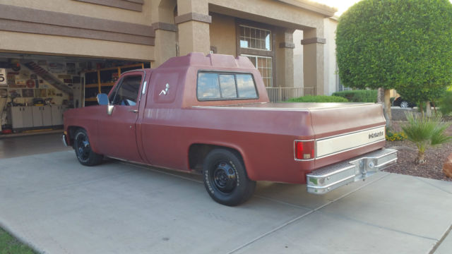19860000 Maroon Chevrolet C-10 Extended Cab Pickup