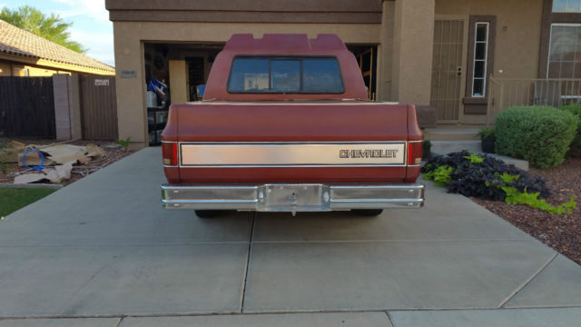 19860000 Maroon Chevrolet C-10 Extended Cab Pickup