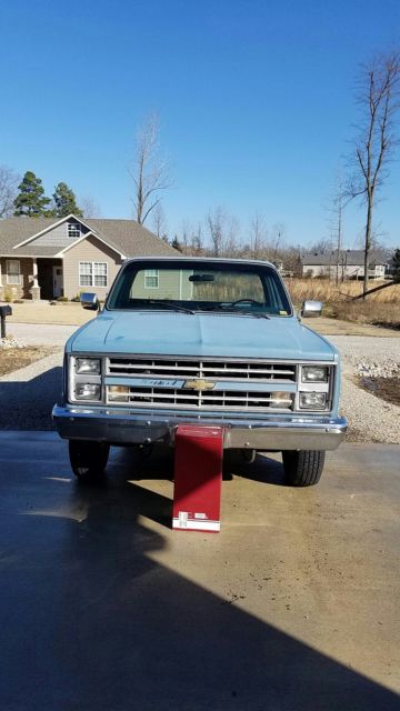 1986 Blue Chevrolet C/K Pickup 2500 Regular Cab LWB 3/4 Ton Pickup 
