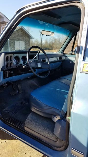 1986 Blue Chevrolet C/K Pickup 2500 Regular Cab LWB 3/4 Ton Pickup 
