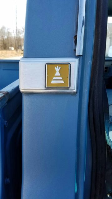 1986 Blue Chevrolet C/K Pickup 2500 Regular Cab LWB 3/4 Ton Pickup 