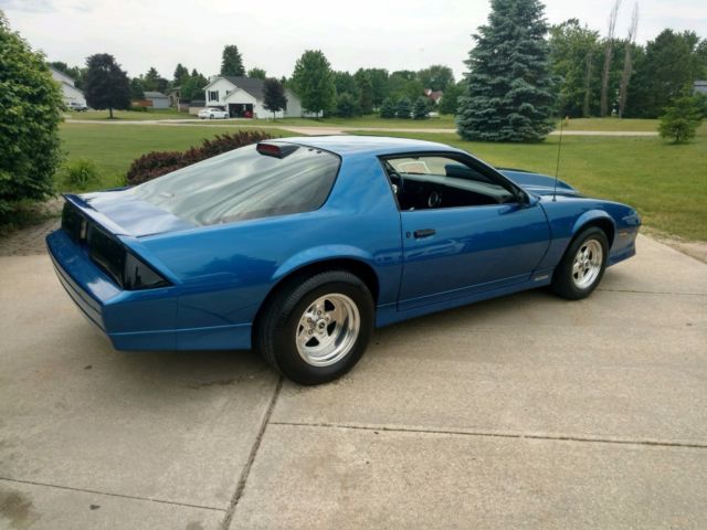 1986 Blue Chevrolet Camaro Coupe