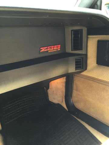 1986 Yellow Chevrolet Camaro Coupe