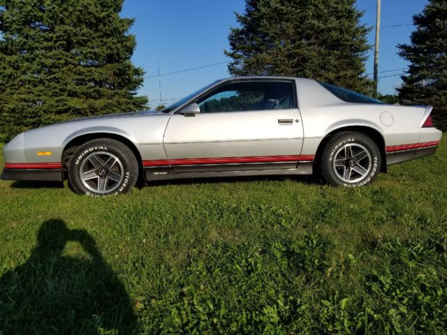 1986 Silver Chevrolet Camaro Coupe