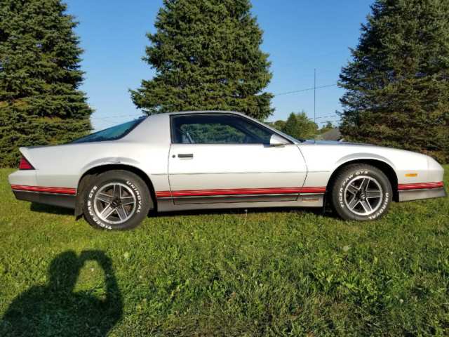 1986 Silver Chevrolet Camaro Coupe