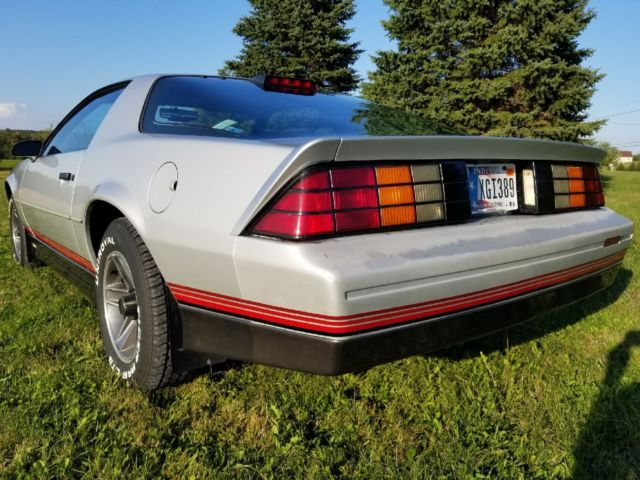 1986 Silver Chevrolet Camaro Coupe