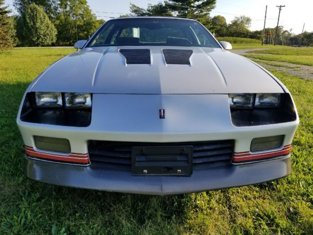 1986 Silver Chevrolet Camaro Coupe