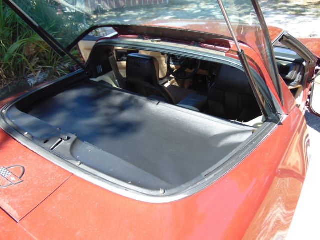 1986 Burgundy Chevrolet Corvette Coupe