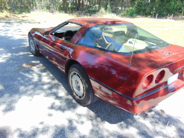 1986 Burgundy Chevrolet Corvette Coupe