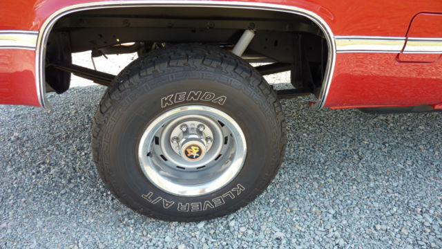 1986 Black Chevrolet C-10 --