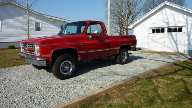 1986 Black Chevrolet C-10 --