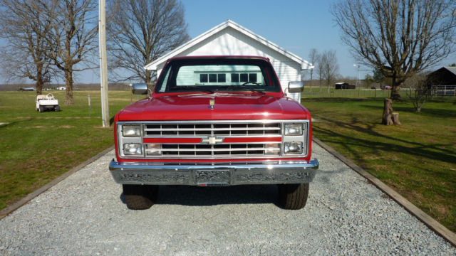 1986 Black Chevrolet C-10 --