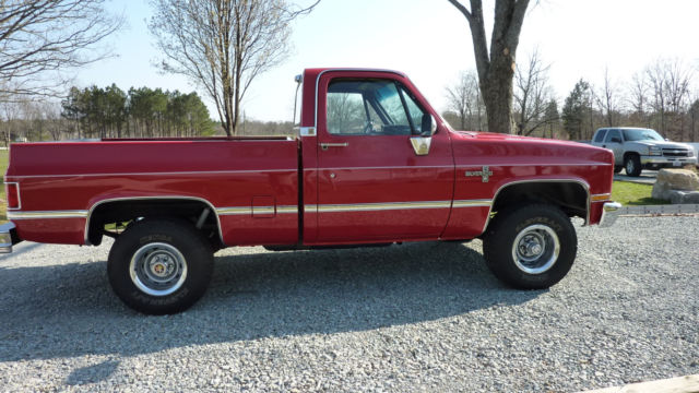 1986 Black Chevrolet C-10 --