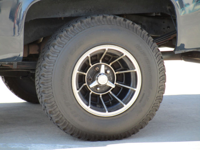 1986 Blue Chevrolet C-10 --