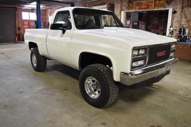 1986 White Chevrolet C/K Pickup 1500