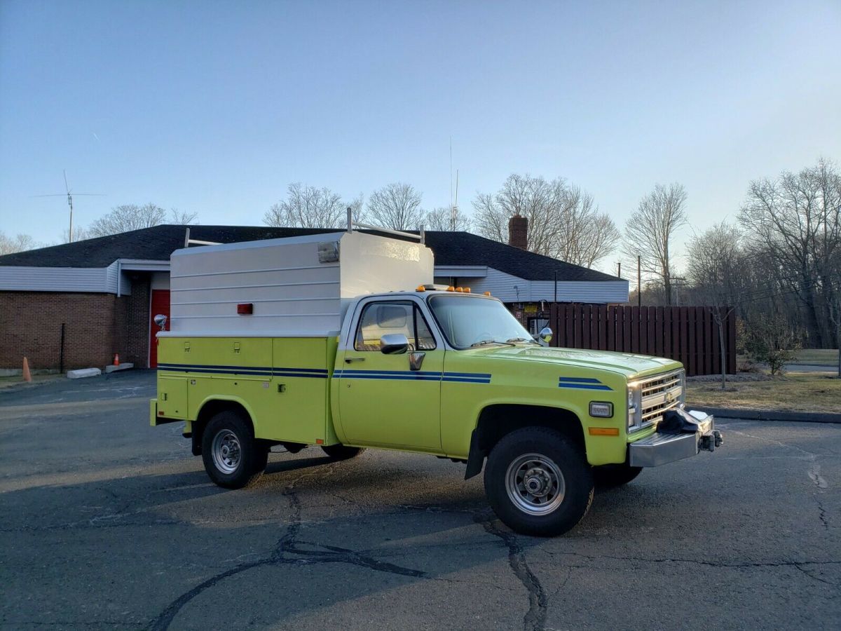 1986 Yellow Chevrolet C/K 30 Standard Cab Pickup