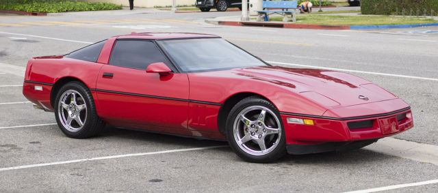 1986 Red Chevrolet Corvette Coupe